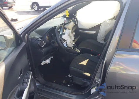 2019 Nissan Kicks Sv z USA, uszkodzony, nr VIN 3N1CP5CU3KL483304